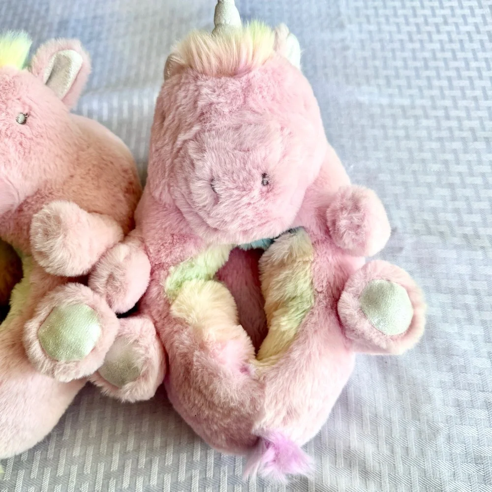 Pink Unicorn Plush Slippers Kids Size L 4/5 Rainbow Pastel Cozy Faux Fur Shoes